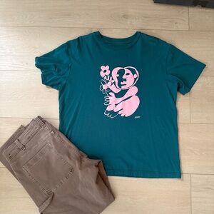 Gap x Demit Omphroy 100% Organic Cotton Graphic T-Shirt balsam green